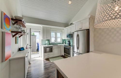 Walk to Beach and Dtwn Dining! Avalon Coastal Escape - Foto 9