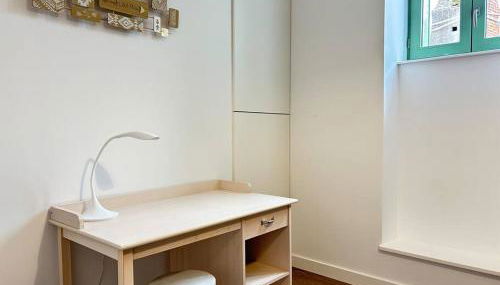 Appartement 2 chambres - 6 personnes - Centre de Parthenay - Garage et Wifi - Foto 2