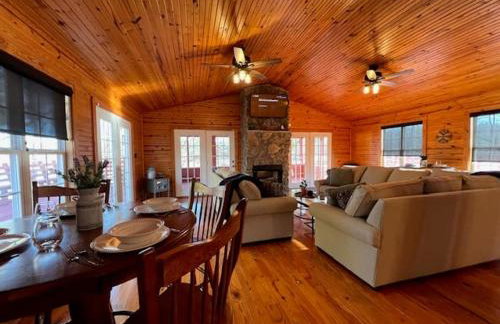 Cottage on Cypress Bay near Paris Landing State Park - Foto 7