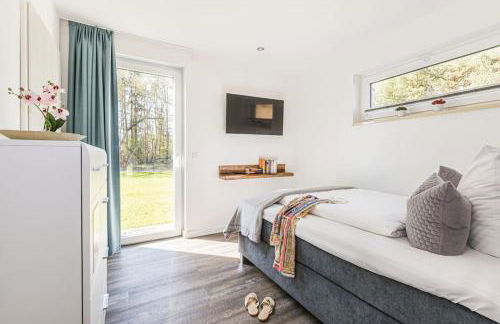 Exklusives Ferienhaus am See mit Hund, Sauna, Garten, 140qm - Foto 13