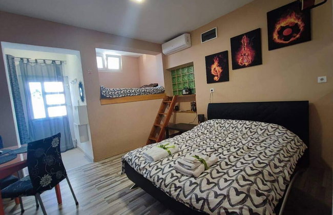 2 Bedroom Apartment Sleeps 5 - Privat Pool - Foto 15