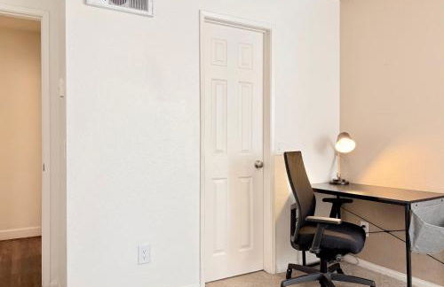 Prime Location and Stylish Apartment La Jolla UTC - Gym, Pool, Jacuzzi and Parking Access - Foto 12