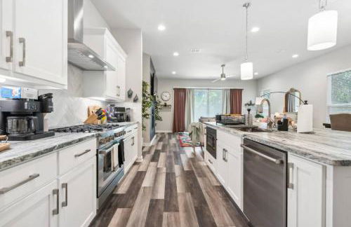 Joyous 3BD House in the heart of Fort Worth - Photo 38