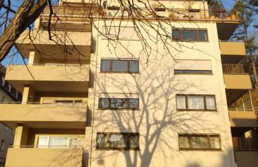 Apartment - zentrumsnah, eigener Parkplatz und großer Balkon ins Grüne - Foto 40