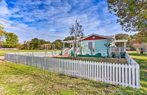 Walk to Cedar Creek Reservoir Home with Fire Pit! - Foto 28