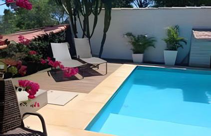 Maravillosa Casa con Piscina en Cond. - Foto 6