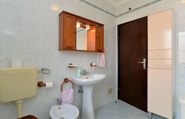 Apartment 1803 - Photo 38