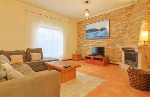 Azores Surf Center House - Photo 24