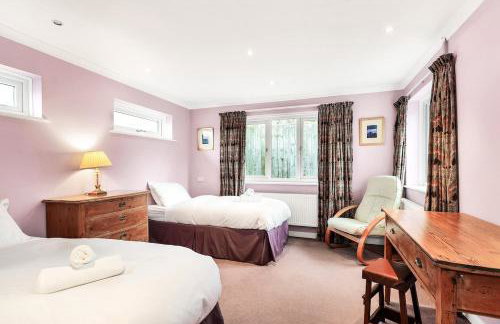 2-Bed Home with Free Parking - 2 min Walk to Bus - Foto 14