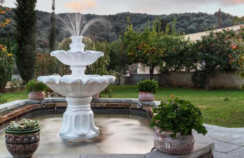 Villa Kalaitsidi - plunge pool, gym and unique gardens - Foto 10