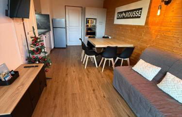 Le Cocon 4 Saisons - Les Domaines de LArselle à Chamrousse 1700 - Droseras A14 - Classé 3 étoiles - Foto 1