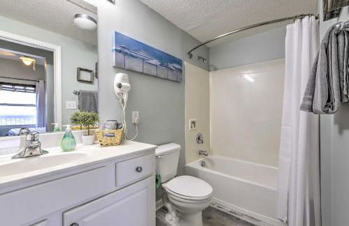 Oceanfront Panama City Beach Condo w/ Pool Access - Foto 30