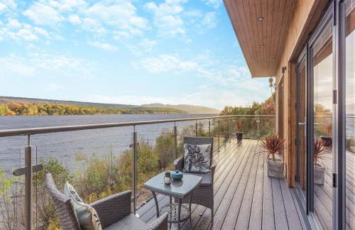 Kimcraigan Lodge - Photo 3