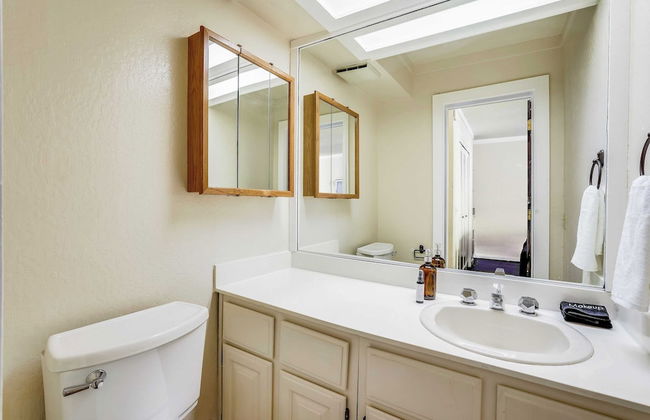 Marillac by Avantstay Gorgeous Ski Cabin w/ Balcony & Patio - Photo 14