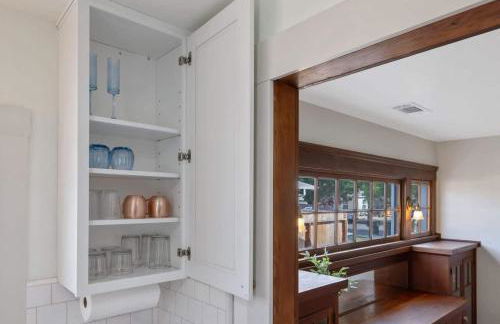 2 bed, 2 bath, historic beauty, walk downtown - Foto 28