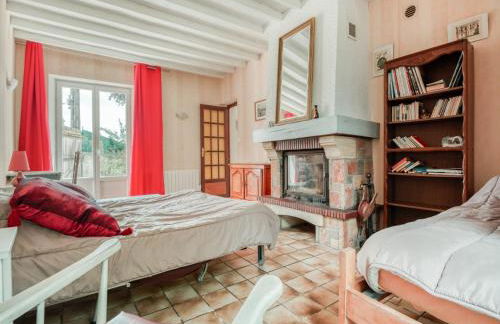 Farmhouse in Boncourt with Private Garden - Foto 13