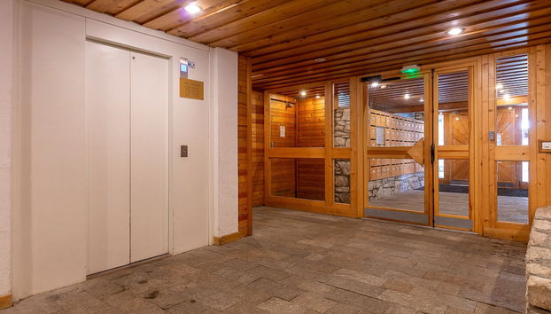 Entrada (vista interior)