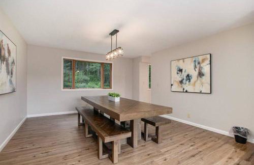 Smitten in da Mitten - 18 acres, Arcades, High Spd Web, Hot Tub, Pond! - Foto 48