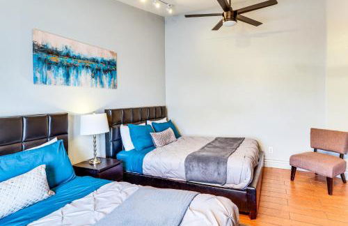 4,300-Sq-Ft Villa in West Vegas with Pool and Games! - Foto 28