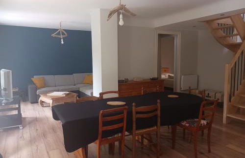 Loue appartement duplex de 90m2 refait à neuf - Foto 2