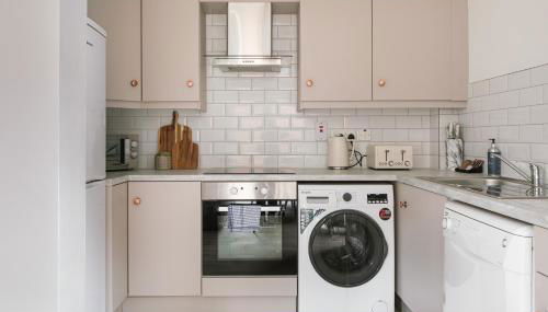 Luxurious 2 Bedroom City Centre Apartment Walking Distance to Everything Sleeps 6 - Foto 4, stove