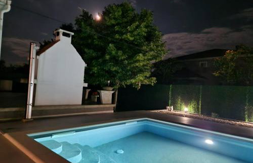 Gabriella House - Photo 20