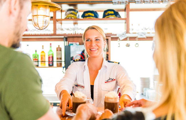 Ferry to Volendam - Photo 3