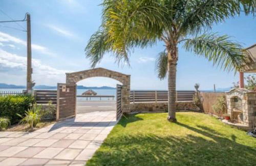 Almyros Sea Front Villa - Photo 28