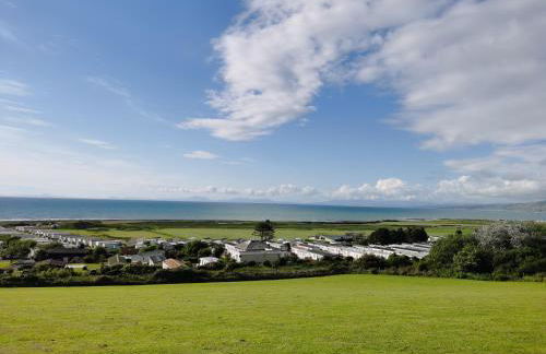 Sea and Mountain view Sunbeach Holiday Snowdonia - Photo 33