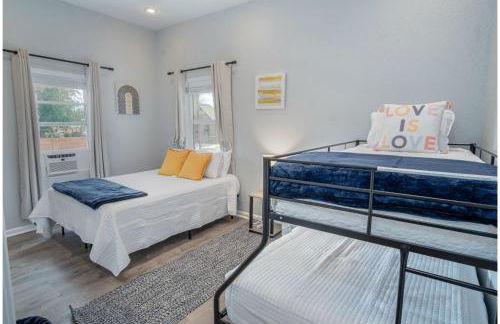 Cozy and Lovely 2BR 2BA Apt#a Near Lively Downtown - Foto 18