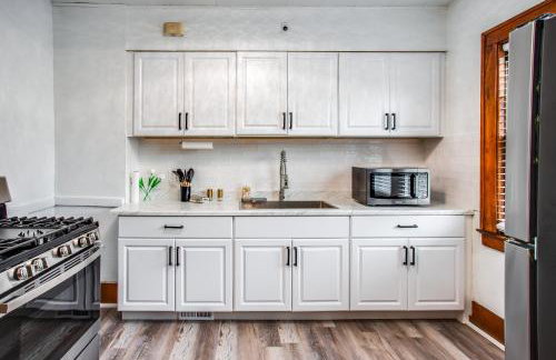 Amazing 3 bedroom home Steps, Airport, UofR, RIT, Strong - Foto 9