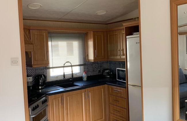 Beautiful 3-bed Caravan on Holiday Park - Foto 3