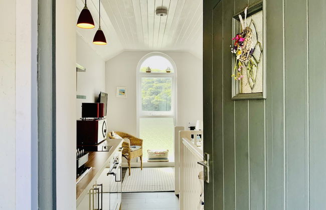 Beautiful 1-bed Riversi Cottage Located in Malpas - Foto 5