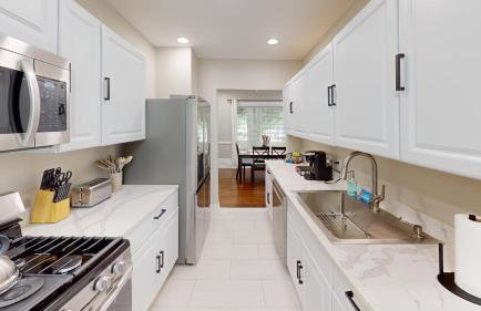 4BR Pet-Friendly Atlanta Woods Retreat - Foto 8