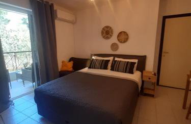 Chic & Calm apartment 3 minutes walk to Rafina Beach - Foto 35