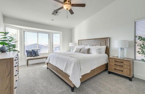 Spacious San Tan Valley with Private Outdoor Oasis - Foto 17