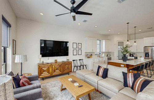 3 Mi to San Antonio River Walk Gem with Heated Pool - Foto 3