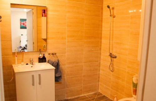 Estudios Bilbao Deusto - Foto 25