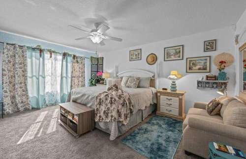 Mediterranean Garden Oasis - Foto 43