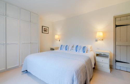 Manor Lodge Cottage - Photo 11