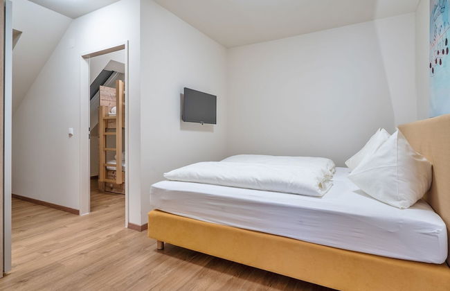 Pleasant Apartment in Gosau near Ski Area - Photo 2