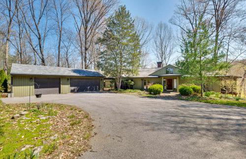 Spacious Prospect Cottage with Deck and Scenic Views - Foto 34