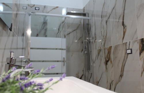 LETIZIA'S HOME Caserta - Photo 12