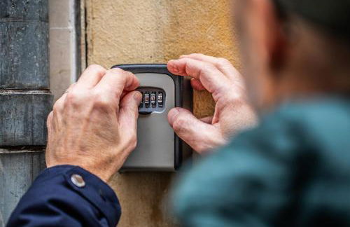 SUITE ANGOLO ALLA STAZIONE - Appartamento con terrazzo panoramico - Photo 14