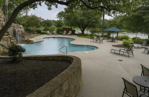 Spacious 4BR Home in Frisco Ideal for Long Stays - Foto 19