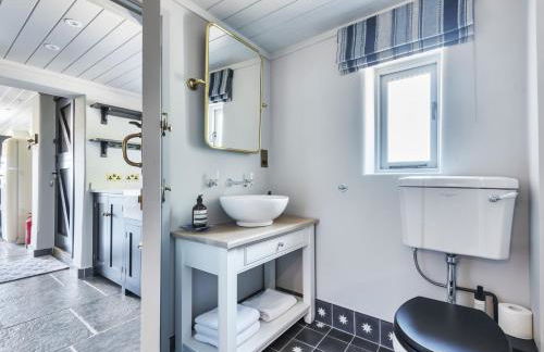 Hilltop Cottage - Photo 17