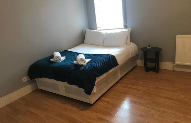 4 Bedroom, 8 bed Apartment,free Parking - Foto 5