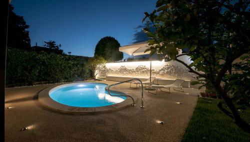 VILLA IARA - Foto 1, Garden, sunbed, Garden view, Shower