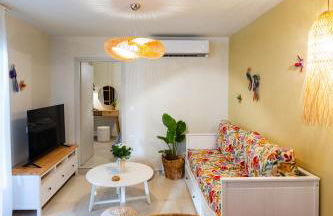 Savina Seafront Home - Photo 6