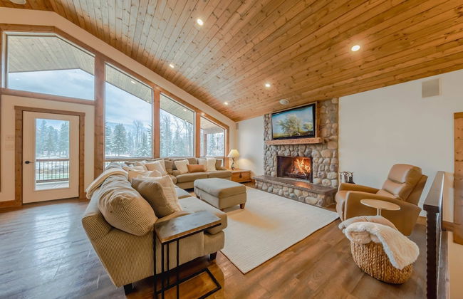 Flathead River Retreat For 15! - Foto 16